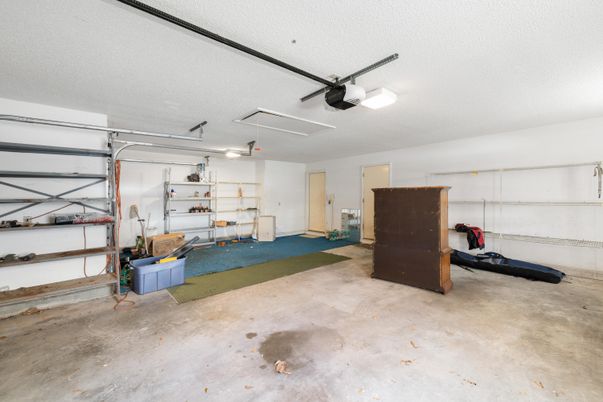 Garage, Interior