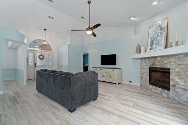 Fireplace, Interior, Living room, Pendant Lights, Recessed Lighting, Wood Texture Flooring