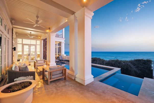 Exterior, Pool, Water