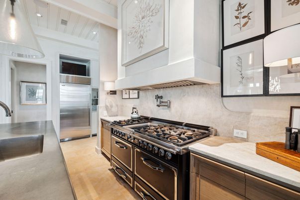 Interior, Kitchen, Stainless Steel Appliances