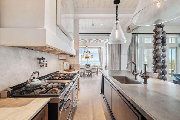 Dining room, Interior, Kitchen, Pendant Lights