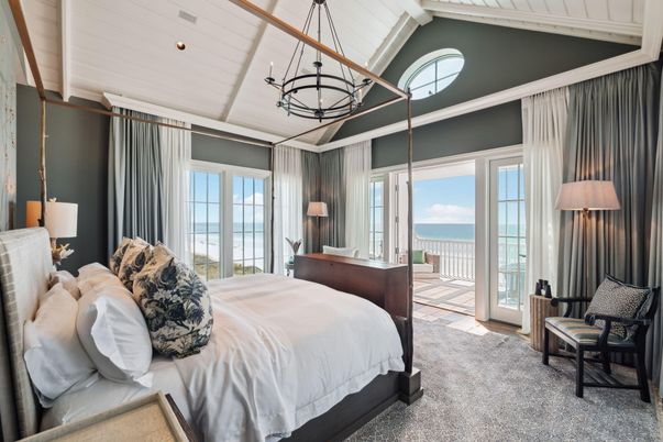 Bedroom, Interior, Pendant Lights, Recessed Lighting, Water