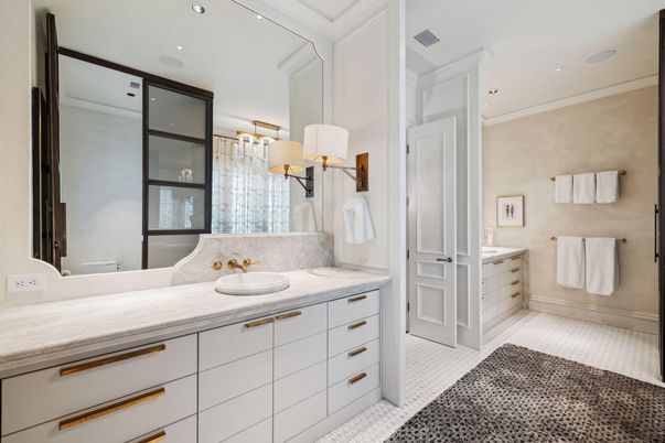 Bathroom, Interior, Recessed Lighting
