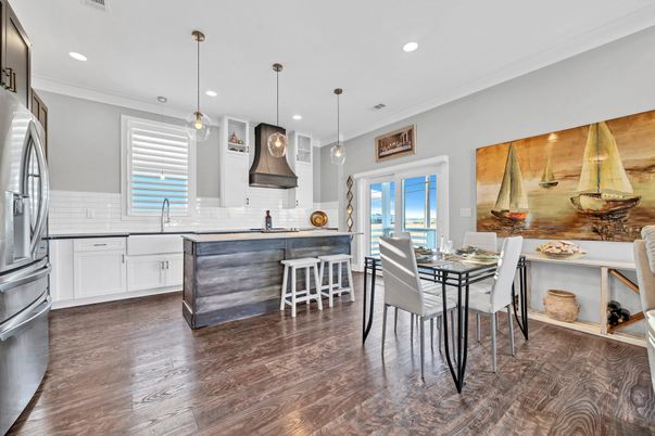 Dining room, Interior, Kitchen, Pendant Lights, Recessed Lighting, Stainless Steel Appliances, Wood Texture Flooring
