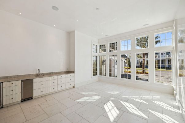 Empty room, Interior, Recessed Lighting
