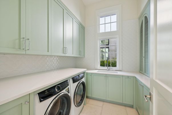 Interior, Washer