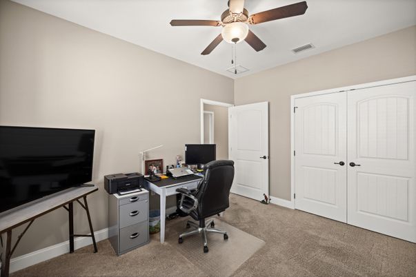 Home Office, Interior