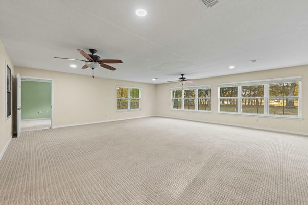 Empty room, Interior, Recessed Lighting