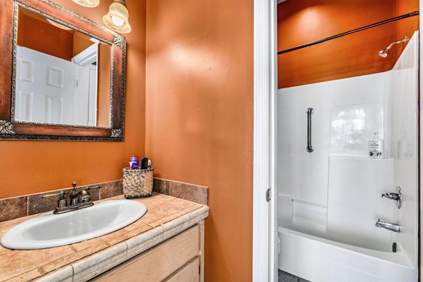 Bathroom, Interior, Tile Countertops