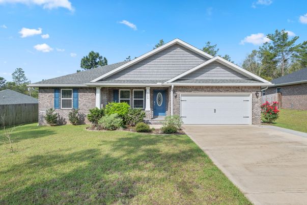 Attached, Exterior, Facade, Brick Facade, Ranch