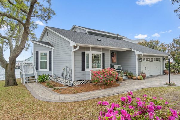 Attached, Detached Garage, Exterior, Facade, Ranch
