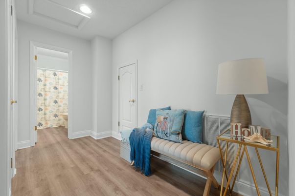 Interior, Recessed Lighting, Wood Texture Flooring