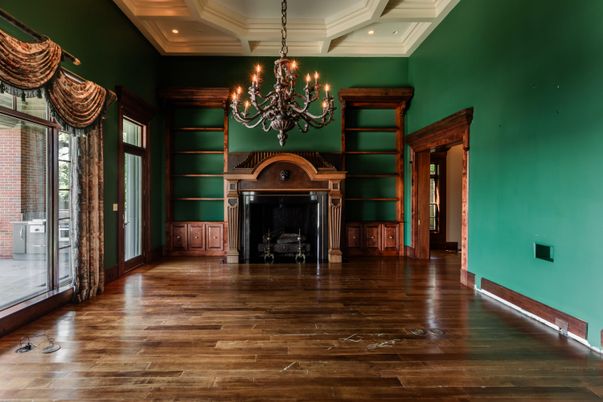 Chandelier, Fireplace, Interior, Recessed Lighting, Wood Texture Flooring