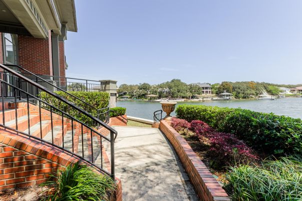 Exterior, Water