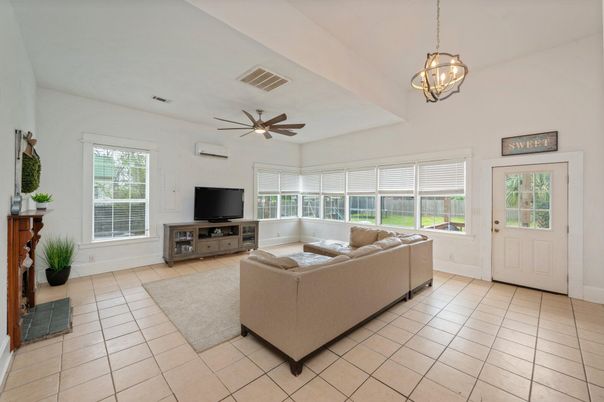 Interior, Living room, Pendant Lights