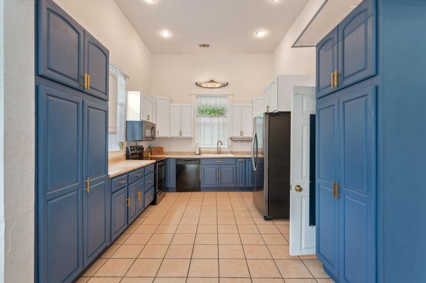 Interior, Kitchen, Recessed Lighting