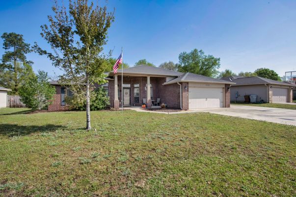 Backyard, Detached Garage, Exterior
