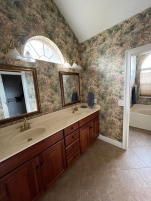 Bathroom, Dual Sink Vanities, Interior