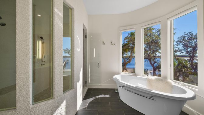 Bathroom, Free Standing Baths, Glass Shower, Interior, Recessed Lighting, Water