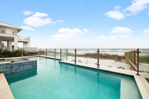 Exterior, Pool, Water