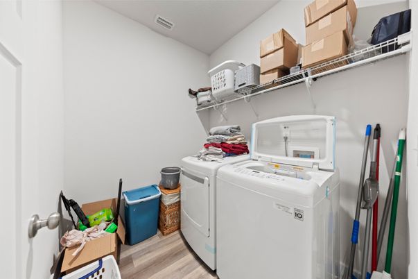 Interior, Washer, Wood Texture Flooring