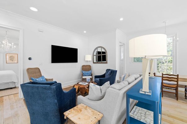 Dining room, Interior, Living room, Pendant Lights, Recessed Lighting, Wood Texture Flooring