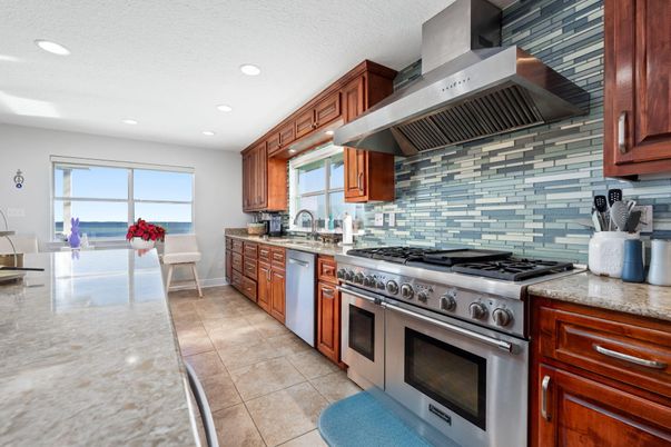 Interior, Kitchen, Recessed Lighting, Stainless Steel Appliances, Water