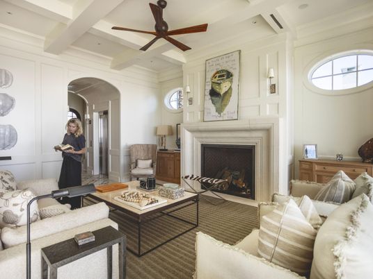 Fireplace, Interior, Living room, Recessed Lighting