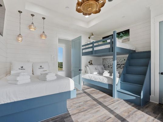 Bedroom, Interior, Pendant Lights, Recessed Lighting, Wood Texture Flooring