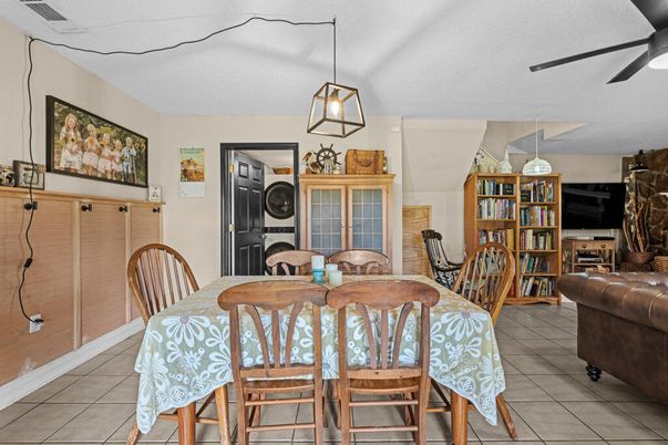 Dining room, Interior, Pendant Lights