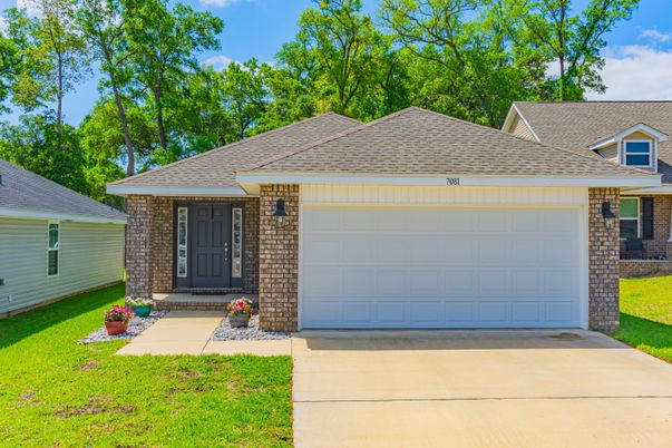 Attached, Exterior, Facade, Brick Facade, Ranch