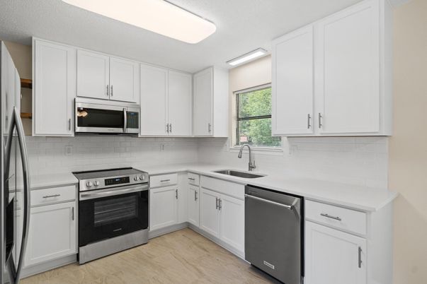 Interior, Kitchen, Stainless Steel Appliances, Wood Texture Flooring