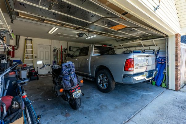 Garage, Interior, Stone Walls
