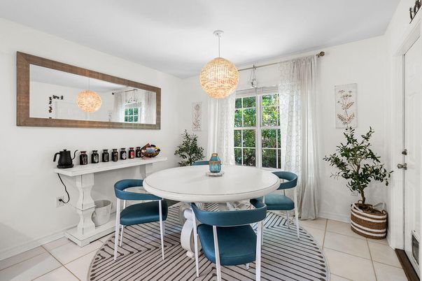 Dining room, Interior, Pendant Lights