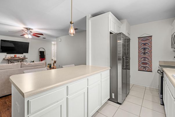 Interior, Kitchen, Living room, Pendant Lights, Stainless Steel Appliances, Wood Texture Flooring