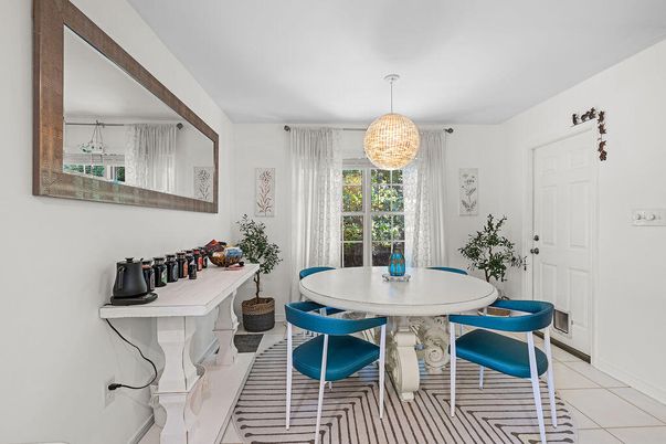 Dining room, Interior, Pendant Lights