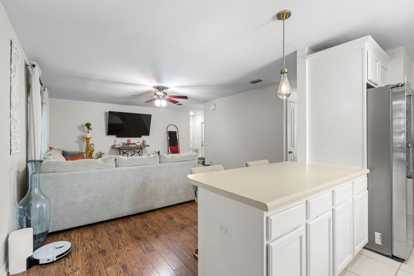 Interior, Kitchen, Living room, Pendant Lights, Stainless Steel Appliances, Wood Texture Flooring