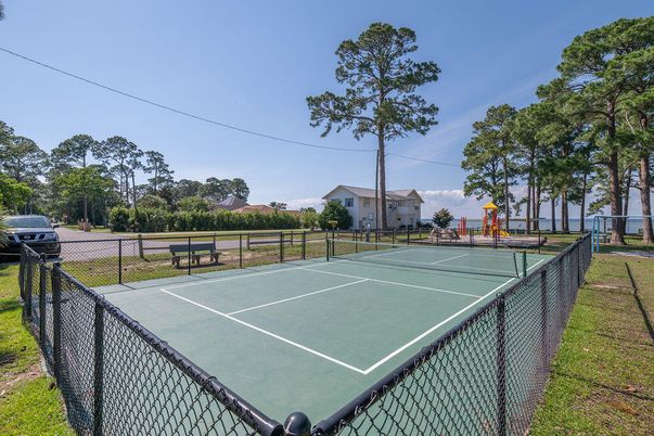Exterior, Tennis Courts