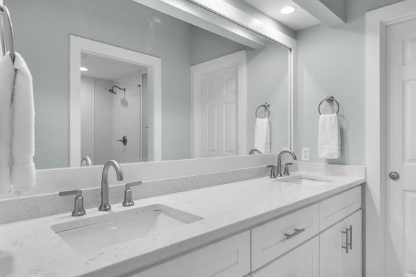 Bathroom, Dual Sink Vanities, Interior, Recessed Lighting