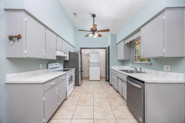 Interior, Kitchen, Washer