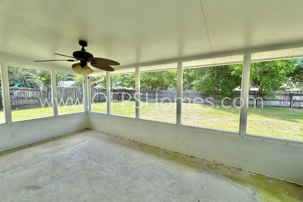 Empty room, Interior, Sun Room