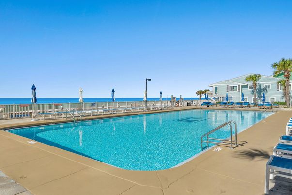 Exterior, Pool, Water
