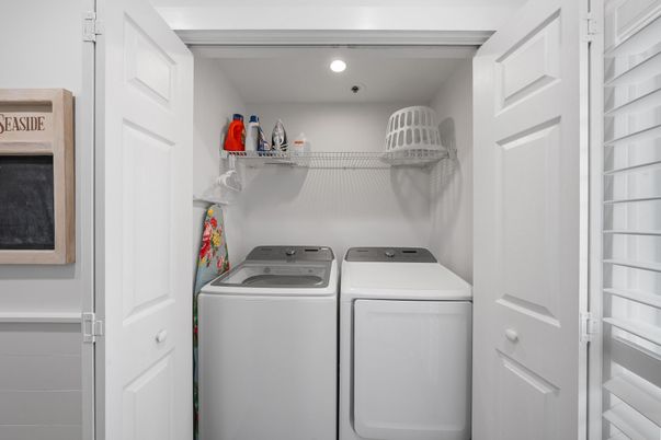 Interior, Recessed Lighting, Utility Closets, Washer