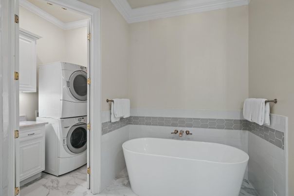 Bathroom, Free Standing Baths, Interior, Marble, Washer