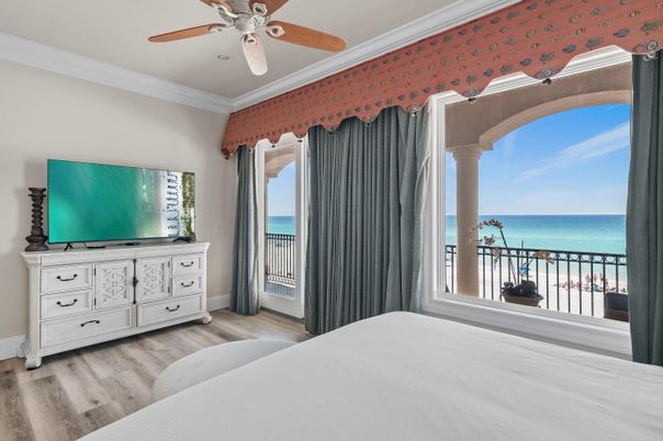 Bedroom, Interior, Water, Wood Texture Flooring