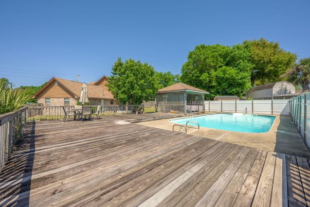Backyard, Exterior, Pool