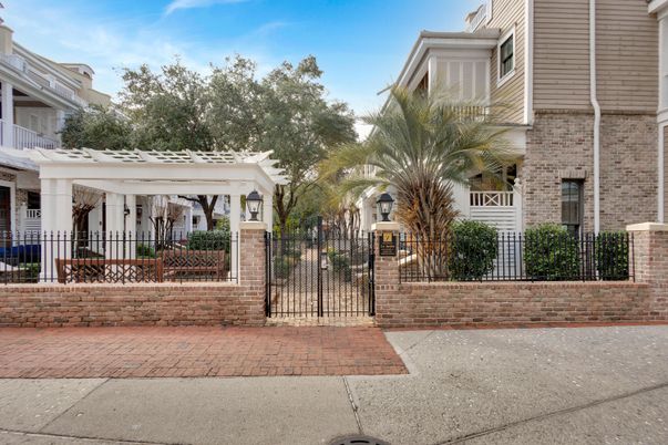 Exterior, Facade, Brick Facade, Rowhouse
