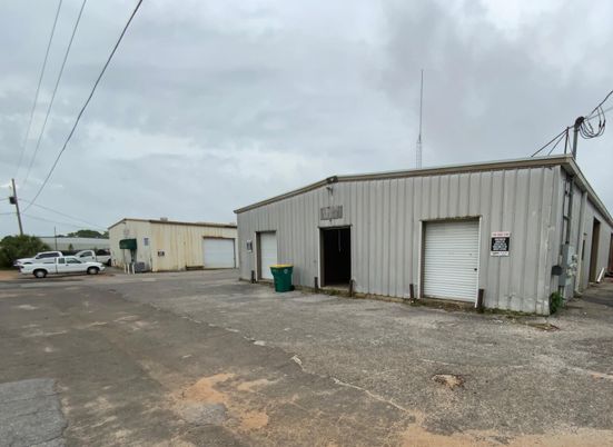 Detached Garage, Exterior
