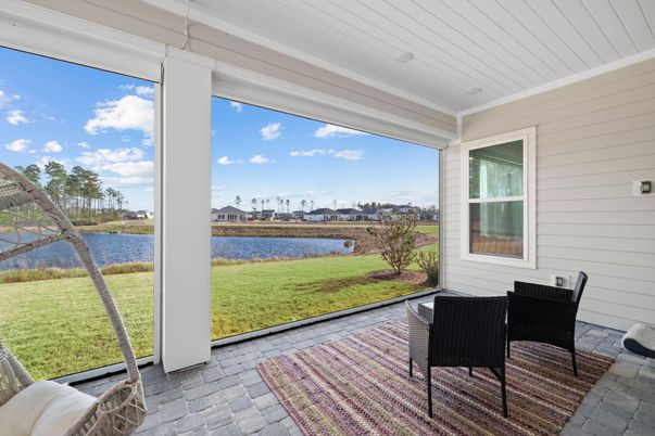 Interior, Sun Room, Water