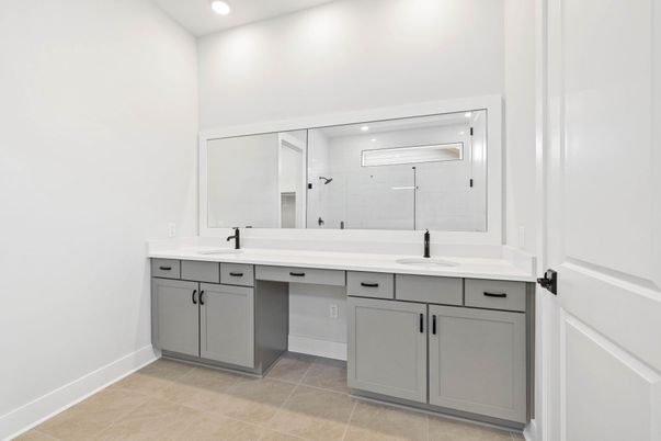 Bathroom, Dual Sink Vanities, Interior, Recessed Lighting